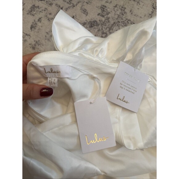 Lulu's Elegant White Wedding Dress - Picture 10 of 13